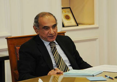 طارق وفيق وزير الاسكان