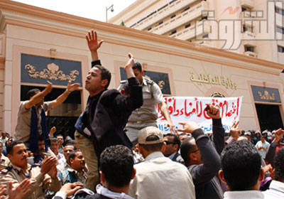 مظاهرات أمناء الشرطة لزيادة رواتبهم      تصوير _ محمد نوهان