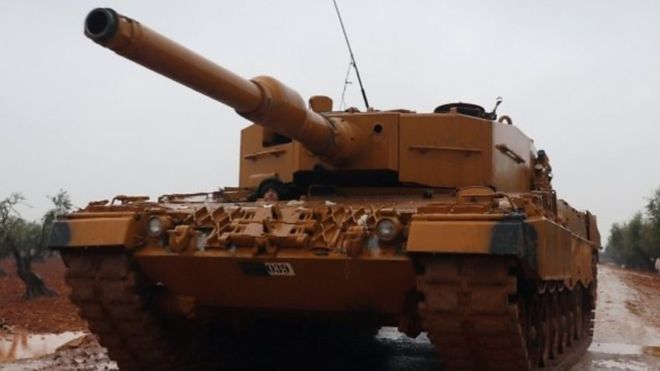 بدأت القوات التركية "عملية غصن الزيتون" في يناير/ كانون الثاني على عفرين وسط حسابات معقدة للتحالفات في المنطقة