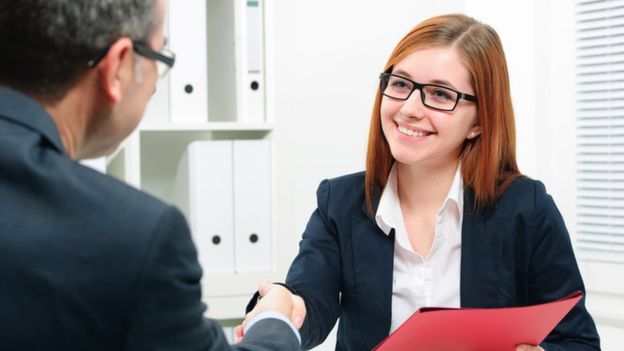 ما الذي يمكنك فعله لتزيد من فرصك في الحصول على الوظيفة التي طالما حلمت بها؟