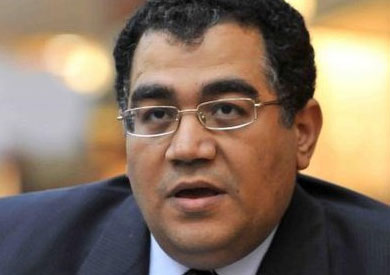 الكاتب الصحفى عبد الله كمال