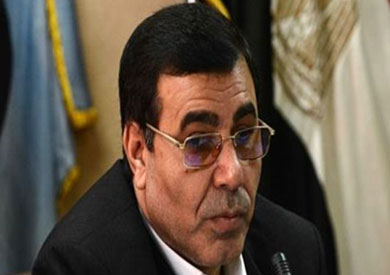 عبد الفتاح إبراهيم رئيس النقابة العامة للغزل والنسيج