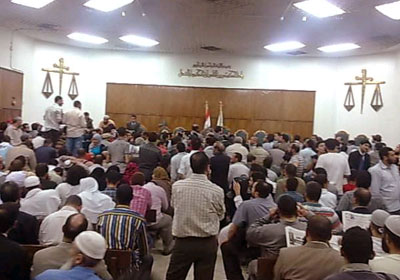 أنصار أبو إسماعيل في انتظار النطق بالحكم في قضية جنسية والدته