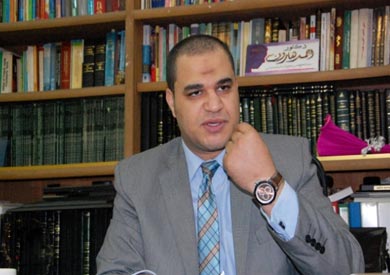 الدكتور أحمد هارون