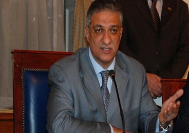 الدكتور أحمد زكى بدر وزير التنمية المحلية