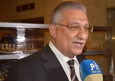 الدكتور أحمد زكي بدر، وزير التنمية المحلية