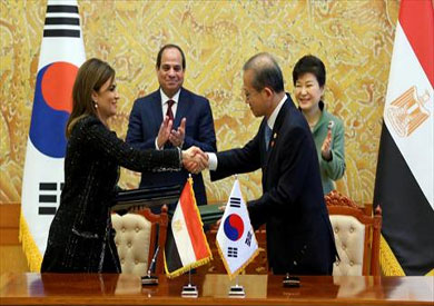 توقيع الاتفاقيات بين الجانبين المصري والكوري
