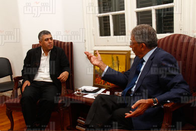 عماد الدين حسين يحاور عمرو موسى - تصوير : جيهان نصر