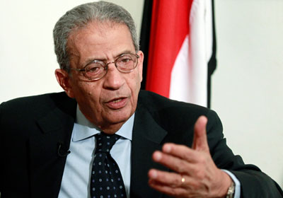 عمرو موسى، رئيس لجنة الخمسين، ورئيس مجلس أمناء المؤسسة المصرية لحماية الدستور