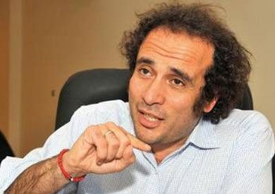 الدكتور عمرو حمزاوي، أستاذ العلوم السياسية بجامعة القاهرة