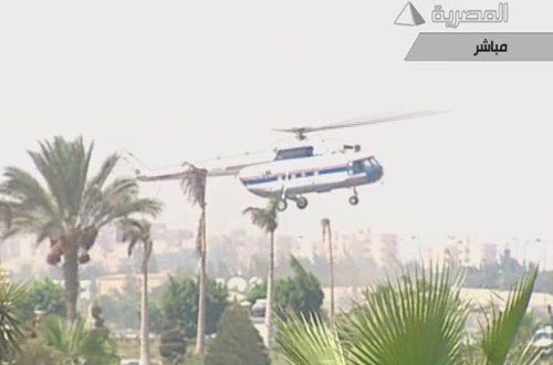 لحظة وصول طائرة الرئيس المخلوع محمد حسنى مبارك