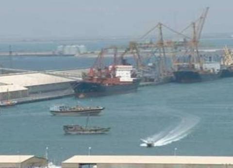 سوء الأحوال الجوية يتسبب في انقطاع الكهرباء وإغلاق الموانئ بالسويس