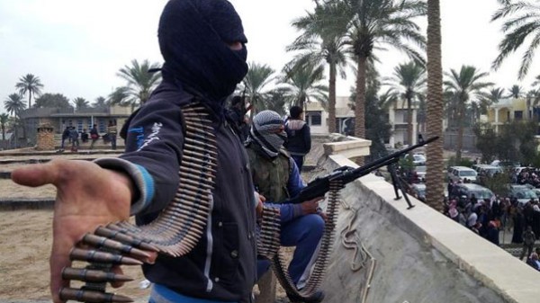 مسلحون يفجرون عبوة ناسفة بجوار مسجد ويطلقون الرصاص على المواطنين أثناء صلاة الجمعة بالعريش
