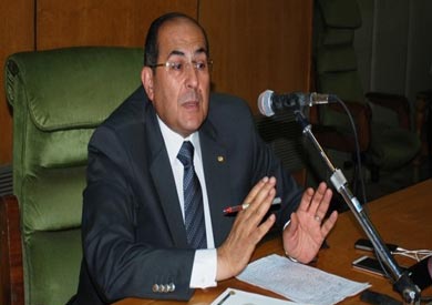 الدكتور أيمن عبد المنعم محافظ سوهاج