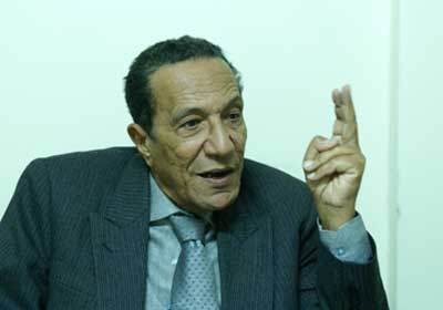 الدكتور عاطف البنا، الفقيه الدستوري وعضو اللجنة التأسيسية للدستور