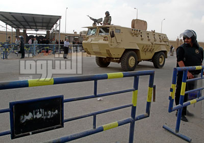 استعدادات امنية مكثفة امام مقر محاكمة (مذبحة بورسعيد)      تصوير-ايمان هلال