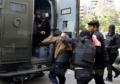 «الصحة»: ارتفاع ضحايا اشتباكات الجمعة إلى 4 قتلى و15 جريحا - تصوير: أحمد عبد اللطيف