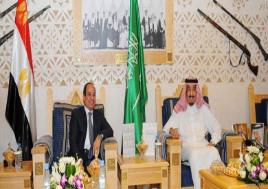 «السيسي» وخادم الحرمين يعقدان مباحثات قمة في الرياض