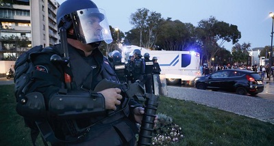 عمدة «تريب» بفرنسا: تحرير جميع الرهائن ومطلق النار يحتجز شرطيا واحدا