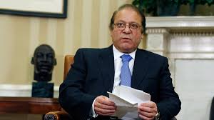 رئيس وزراء باكستان يستقيل بعد حكم قضائي بعدم أهليته