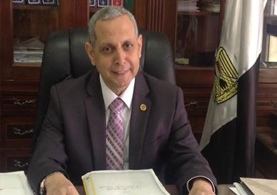 مجدي عبد العزيز رئيس مصلحة الجمارك