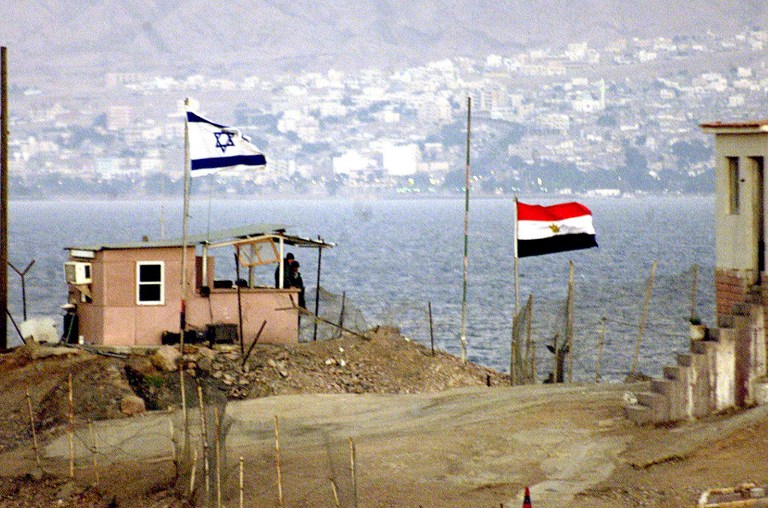 إسرائيل تعيد فتح معبر طابا الحدودي مع مصر
