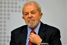 الرئيس البرازيلى الأسبق يمضى ليلته الأولى فى السجن