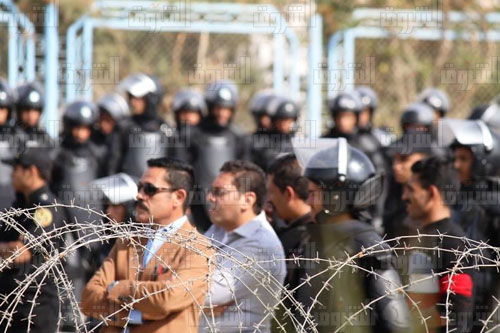 أجواء محاكمة مرسي خارج أكاديمية الشرطة