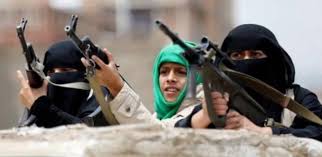 التحالف العربي: الحوثيون يزجون بالنساء في ساحات القتال باليمن