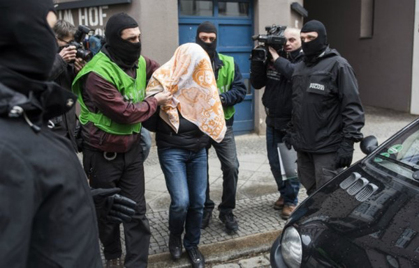 القبض على تونسي وزوجته في ألمانيا عقب العثور على مواد مشبوهة في منزله