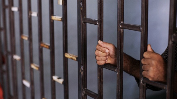 حبس موظف مرور ببني سويف لتقاضيه رشوة «50 جنيها»
