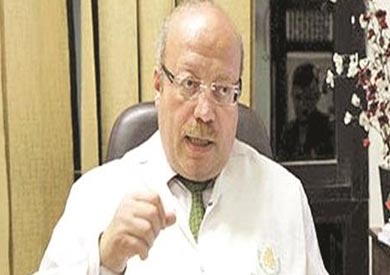 جمال عصمت عضو اللجنة القومية لمكافحة الفيروسات الكبدية