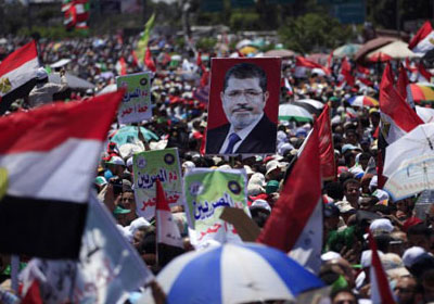 اعتصام مؤيدي الرئيس المعزول محمد مرسي بميدان النهضة – أرشيفية