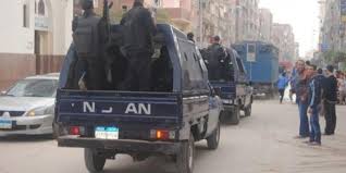 ضبط مصنعين للأعلاف والملابس بدون ترخيص بالقليوبية