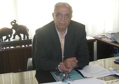 القبطان هشام النعمانى كبير المرشدين بهيئة قناة السويس