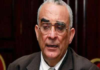 الدكتور عبد الحميد اباظة مساعد وزير الصحة