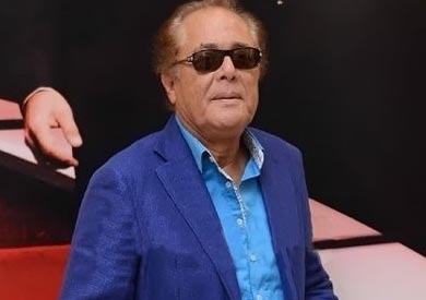 محمود عبدالعزيز
