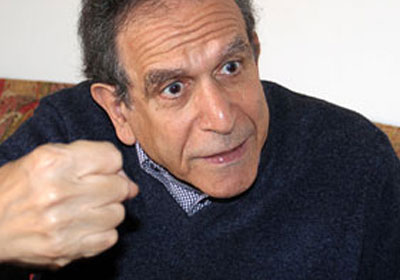 الدكتور حسام عيسى