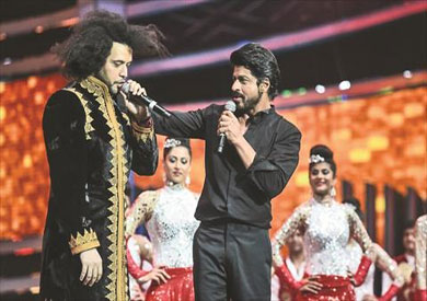 الجرينى وشاروخان