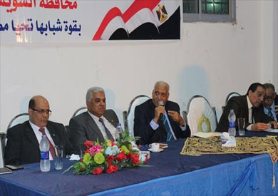محافظ السويس : دراسة اقامة مدينة السويس الجديدة بشرق قناة السويس