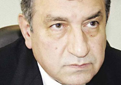 عصام شرف