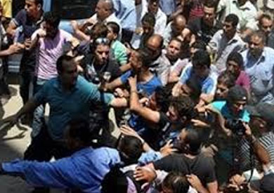 اشتباكات عنيفة بين أعضاء بحركة «6 أبريل» والأهالي