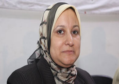 د. كوثر محمود نقيب التمريض ورئيس الإدارة المركزية بوزارة الصحة