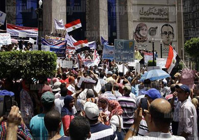 وقفة أمام نقابة الصحفيين احتجاجًا على قانون الخدمة المدنية - تصوير: أحمد عبدالفتاح