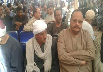 صلح بين متخامصين وتقديم الكفن بمركز المنيا