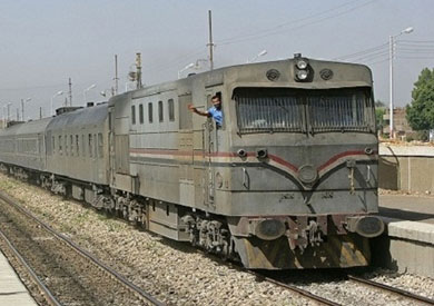 قطع السكة الحديد بكفر الشيخ