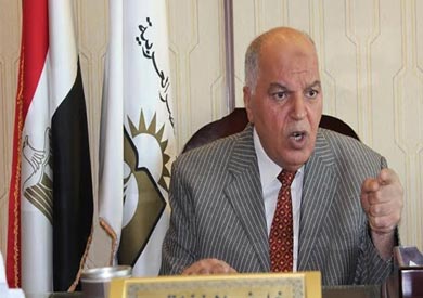 خلف الزناتي نقيب المعلمين