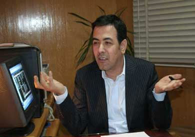 الإعلامي خيري رمضان