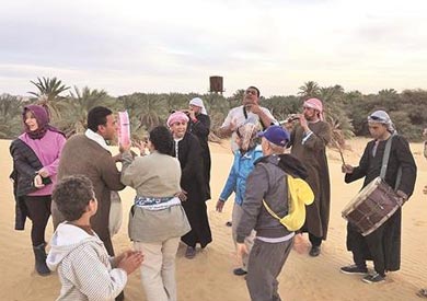 وفد سياحى كولومبى بالوادى الجديد