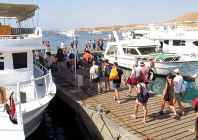 ميناء سفاجا يستقبل سفينة سياحية على متنها 661 سائحا